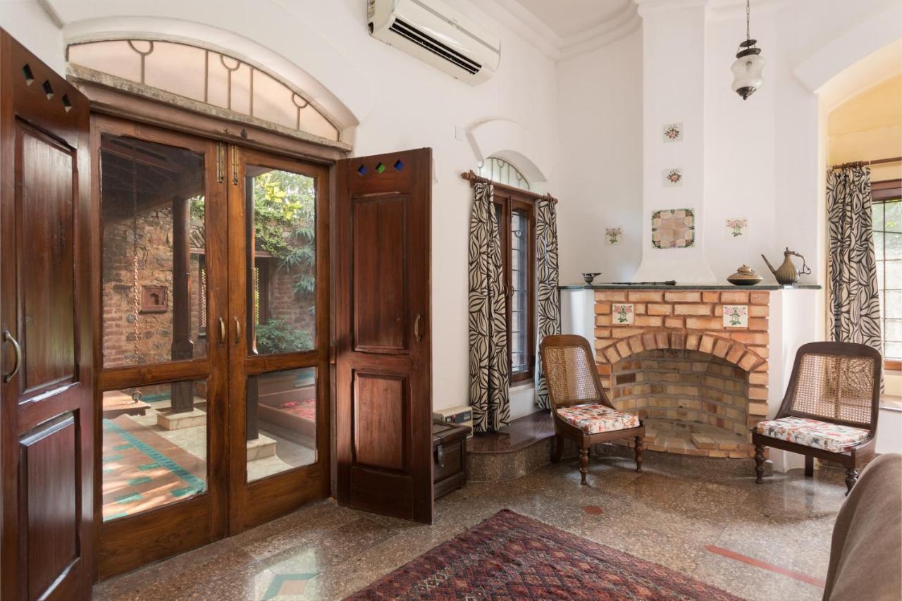 Hostie Chinar Haveli - Heritage Home With Pool, 구르가온 외부 사진
