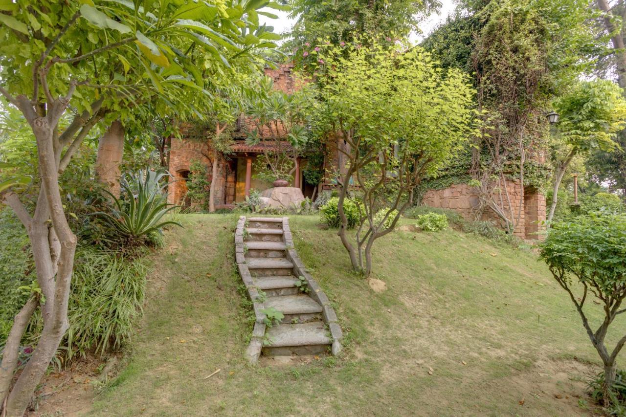 Hostie Chinar Haveli - Heritage Home With Pool, 구르가온 외부 사진
