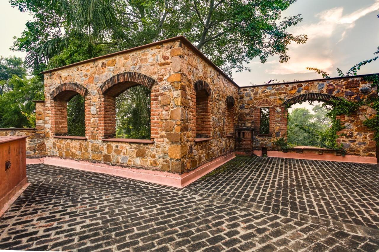 Hostie Chinar Haveli - Heritage Home With Pool, 구르가온 외부 사진