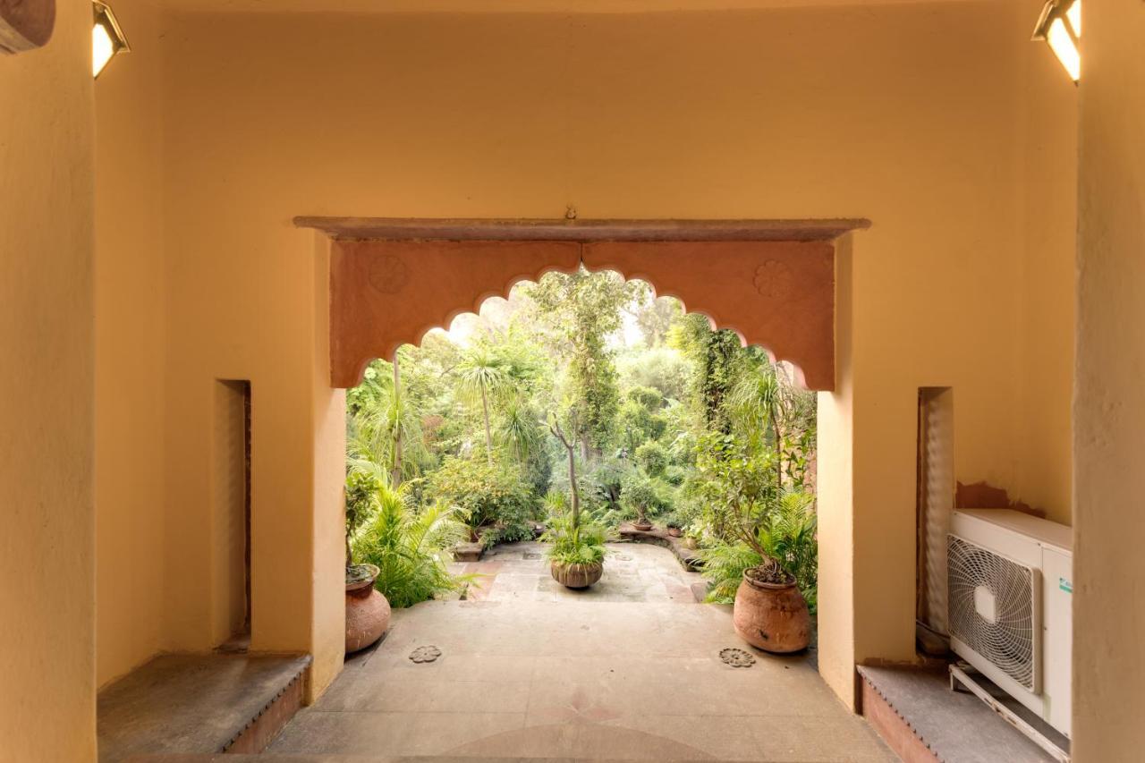 Hostie Chinar Haveli - Heritage Home With Pool, 구르가온 외부 사진