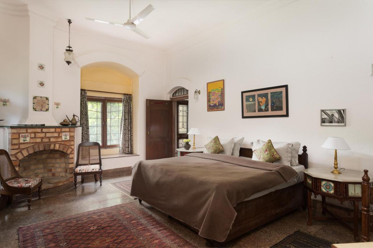 Hostie Chinar Haveli - Heritage Home With Pool, 구르가온 외부 사진