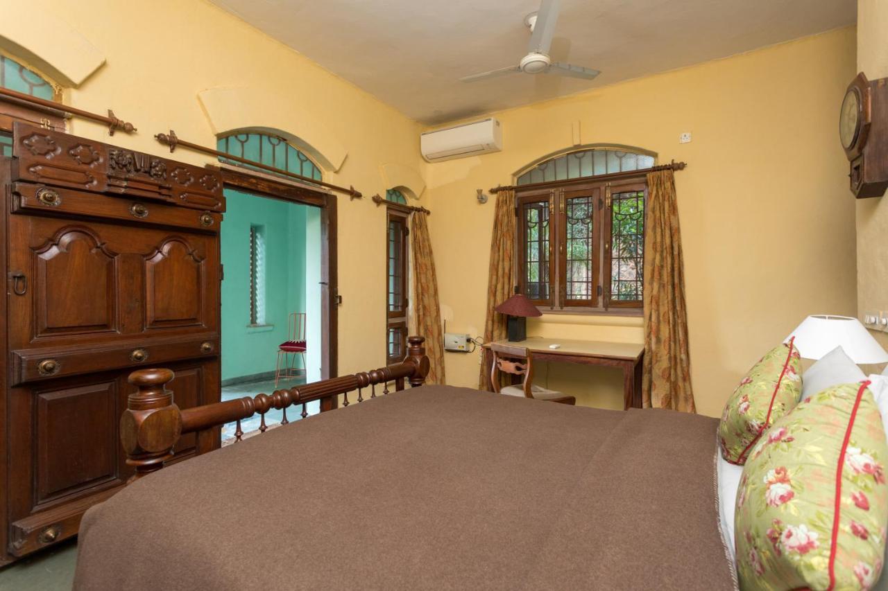 Hostie Chinar Haveli - Heritage Home With Pool, 구르가온 외부 사진