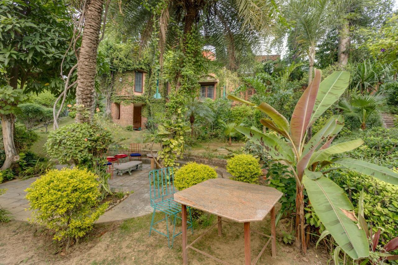 Hostie Chinar Haveli - Heritage Home With Pool, 구르가온 외부 사진