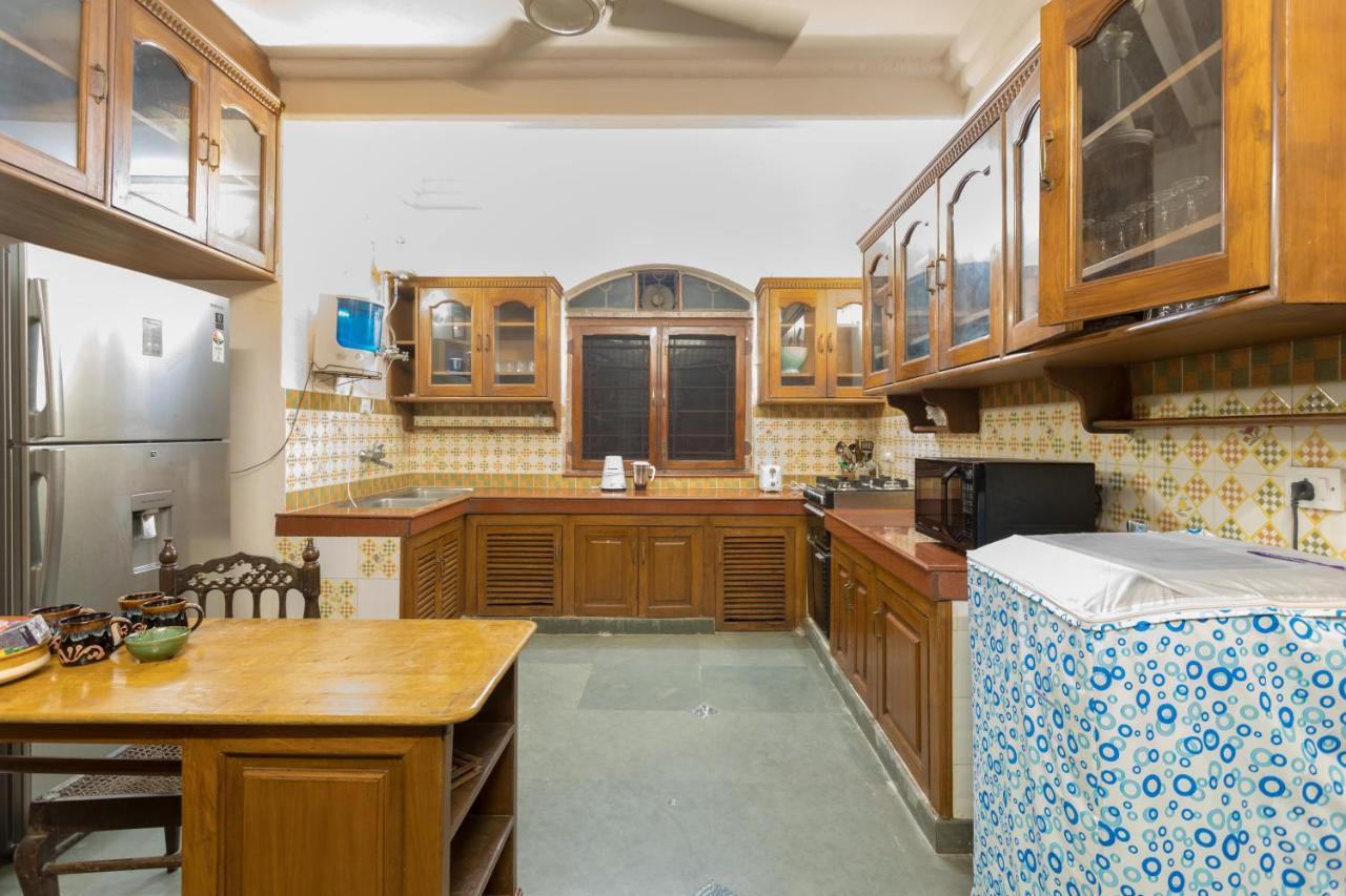 Hostie Chinar Haveli - Heritage Home With Pool, 구르가온 외부 사진